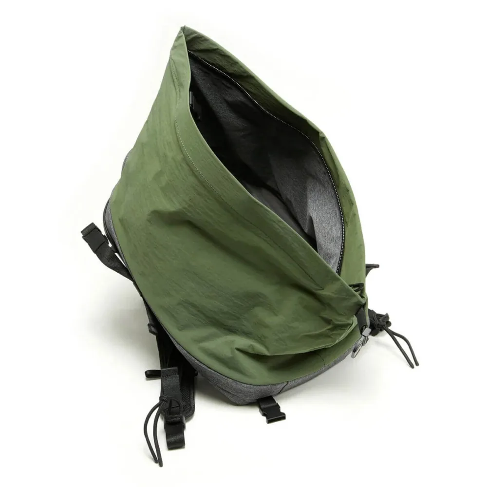 cote&ciel - Isar M Komatsu 13-22L Onibegie Nylon Olive Green - Зображення 2
