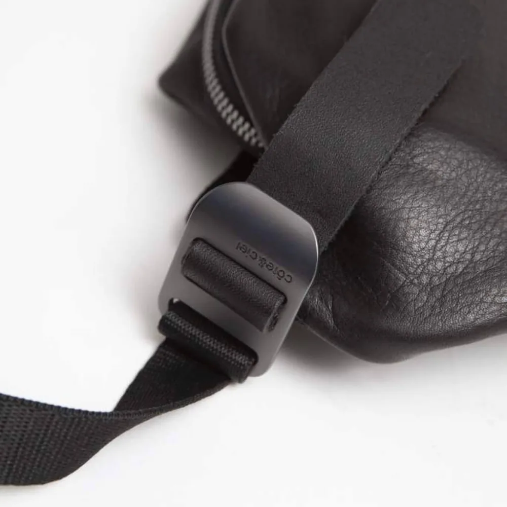 cote&ciel - Isarau Small Alias Cowhide Leather Black - Зображення 12